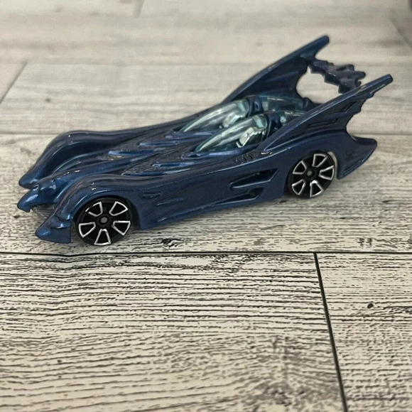 Hot Wheels - DC The Batmobile Bat Man Blue - Diecast Collectible - 1:64 - USED - Picture 3 of 5